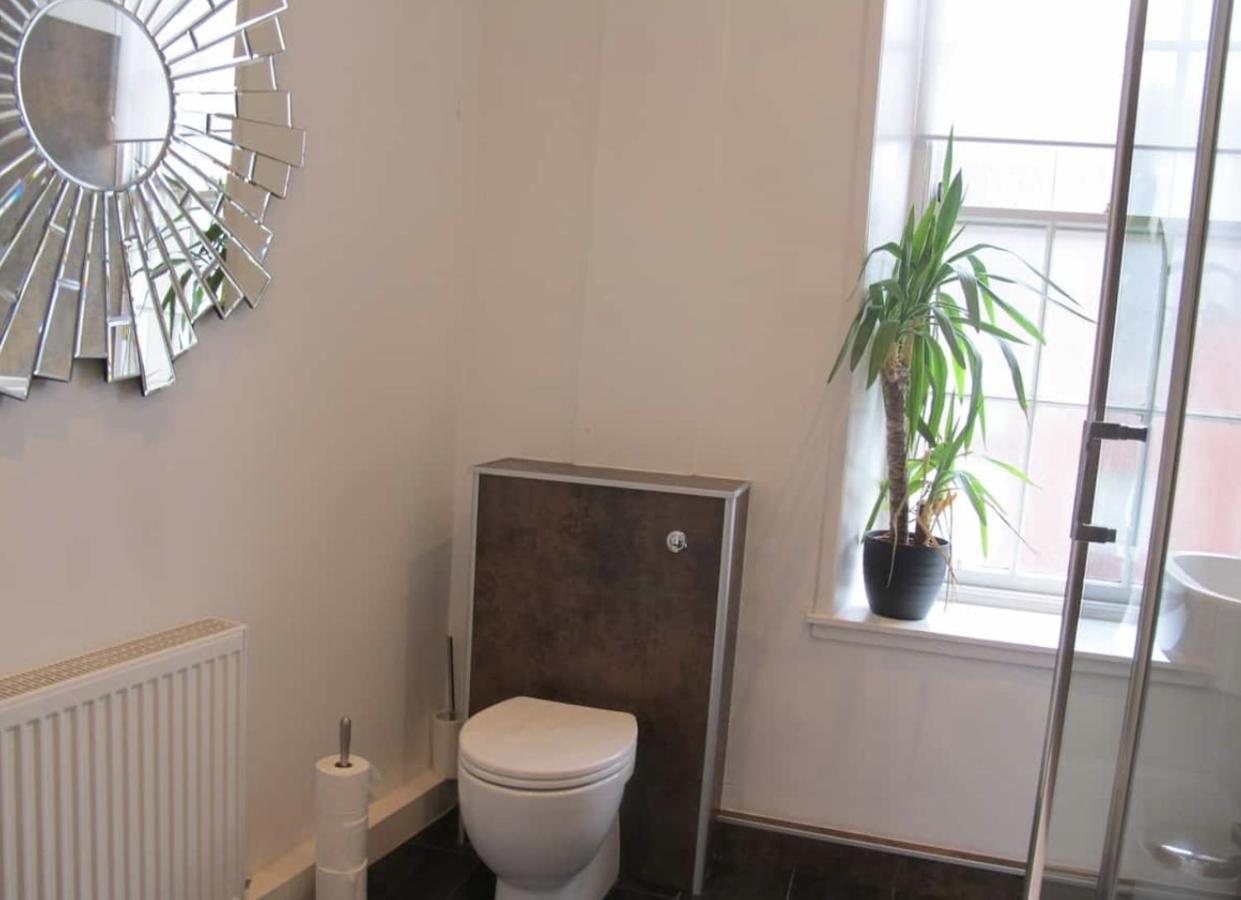 Royal Mile Apartment Edimburgo Esterno foto