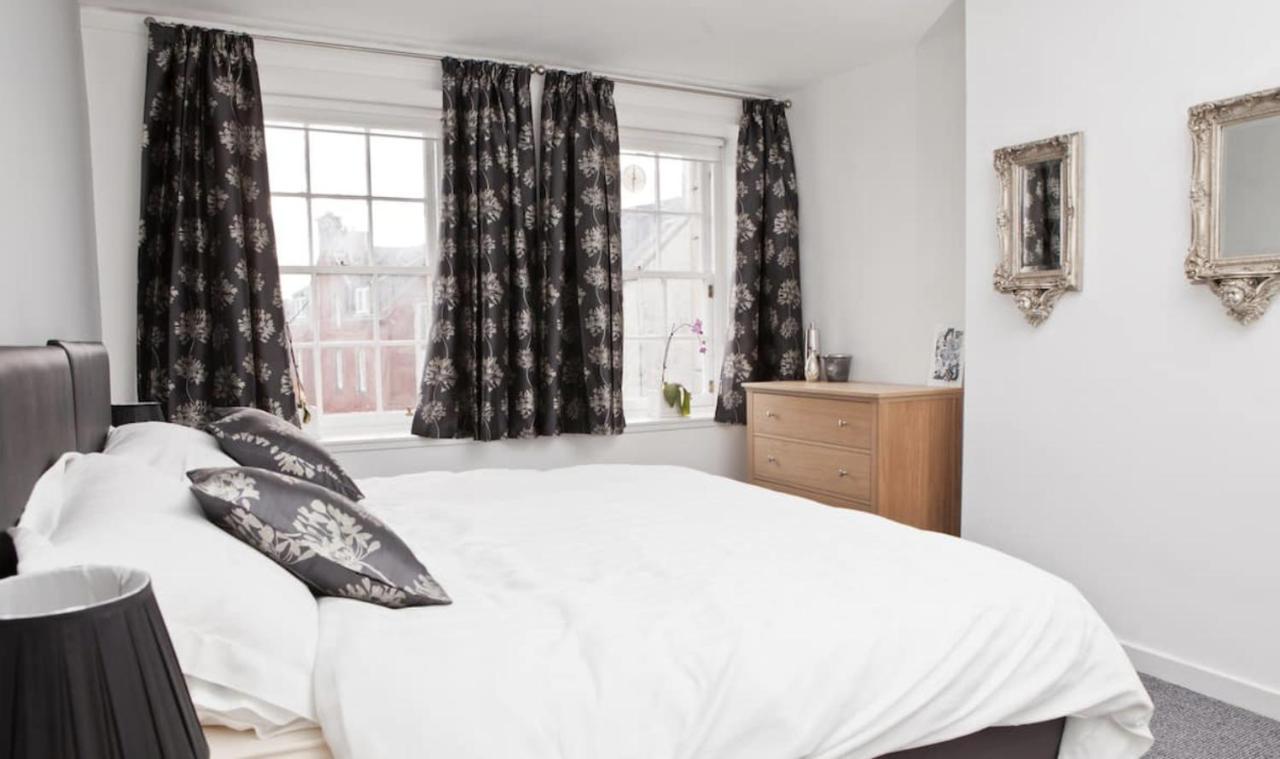 Royal Mile Apartment Edimburgo Esterno foto