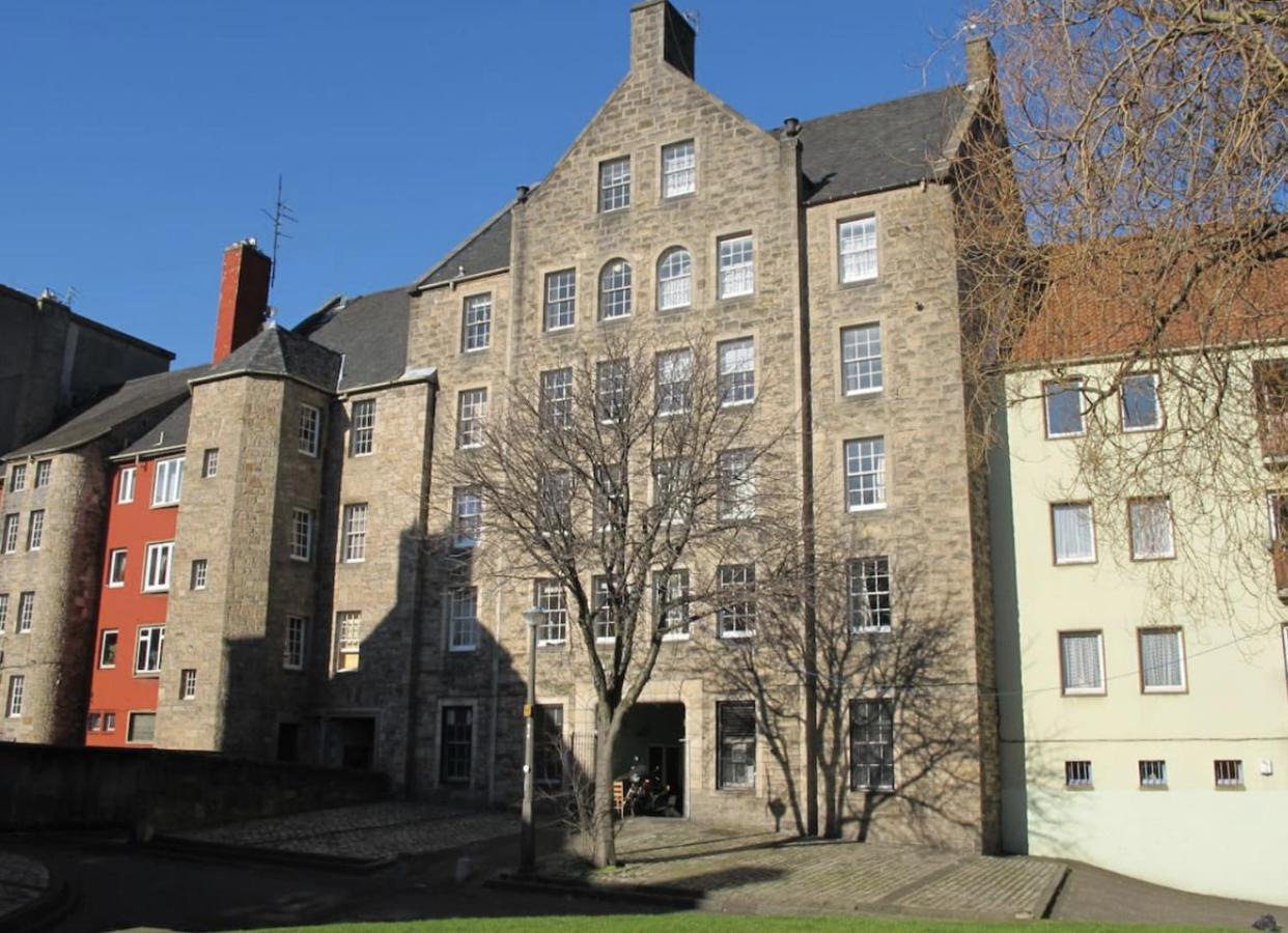 Royal Mile Apartment Edimburgo Esterno foto