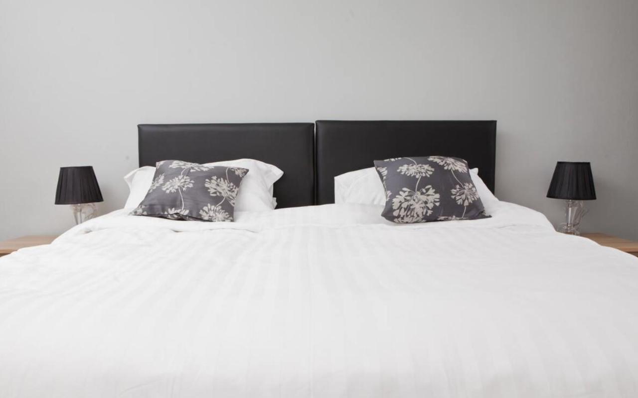 Royal Mile Apartment Edimburgo Esterno foto